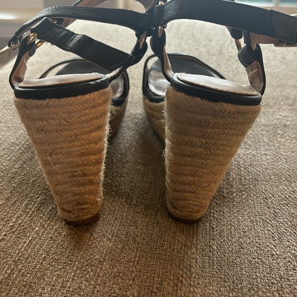 Woman wedges! Great shoes - Picture 2 of 3